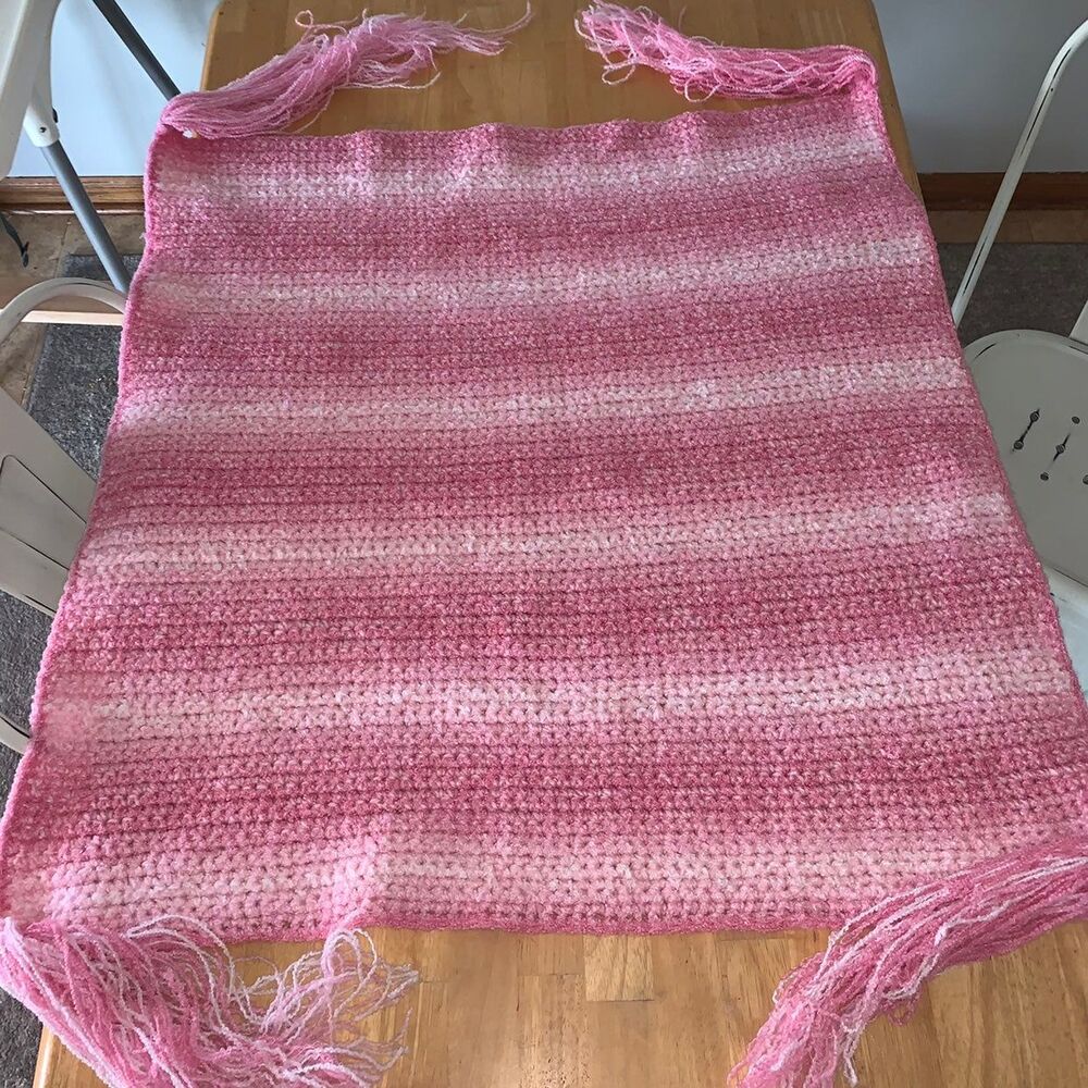 Pink tassle baby Blanket